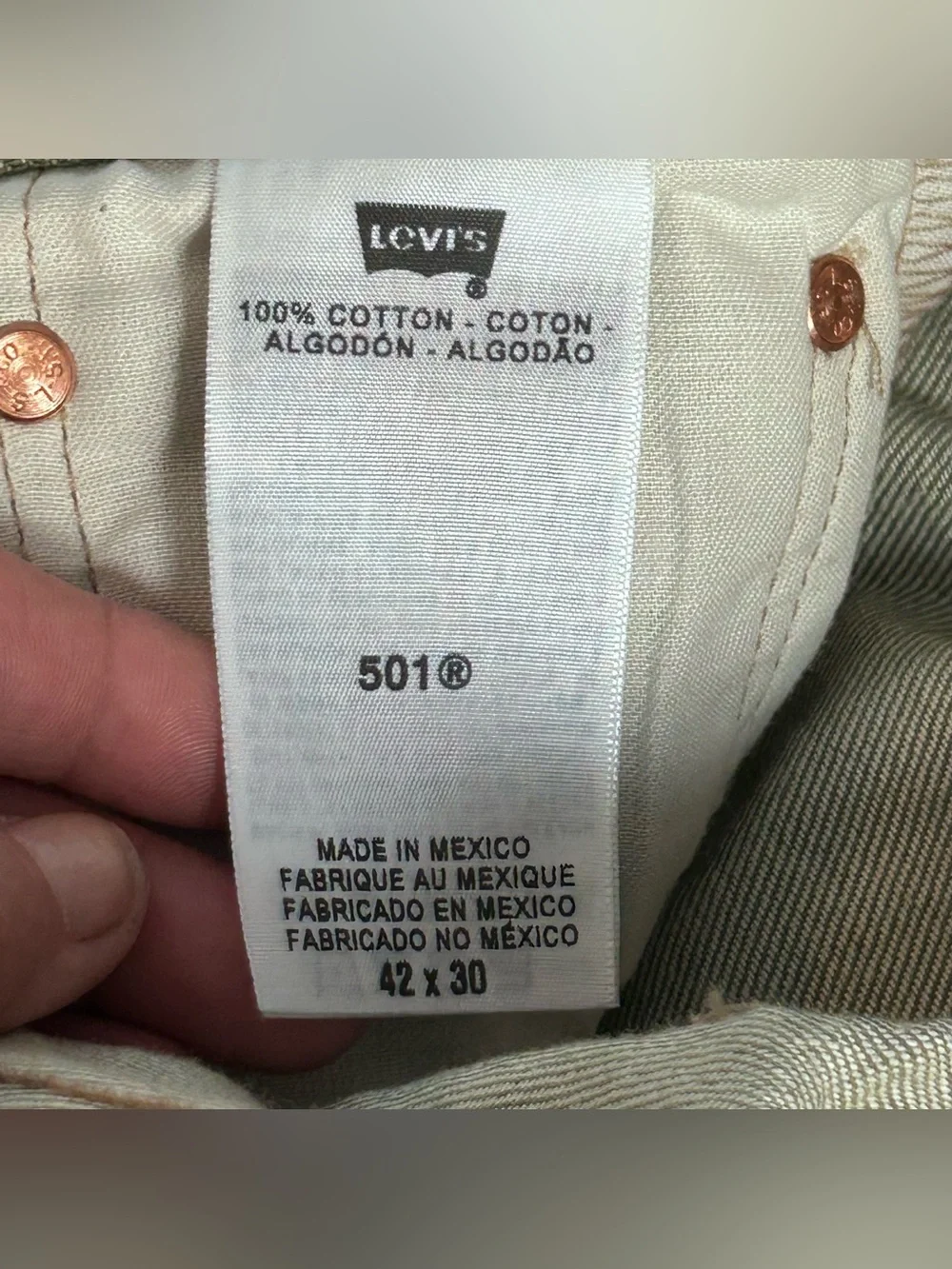 Levis measurements photos